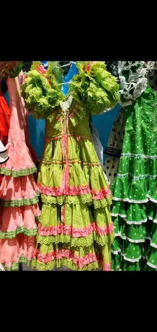 Trajes de flamenca blanco varios modelos desde 15€