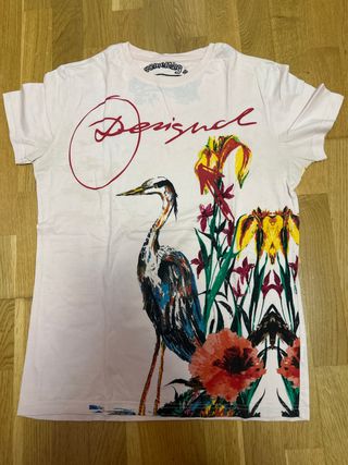 Camiseta Desigual Estampada Ave y Flores