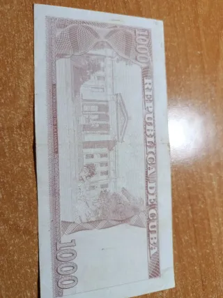 Lote Billetes Cubanos 1000 y 500 Pesos