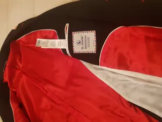 Americana El Ganso azul con detalles rojos.Talla50