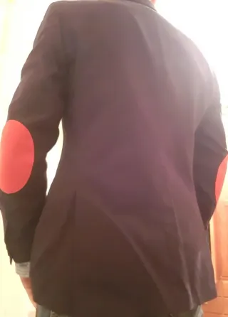 Americana El Ganso azul con detalles rojos.Talla50