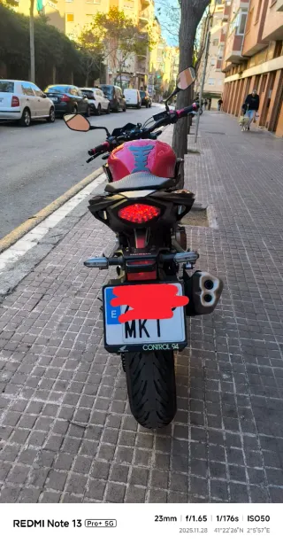 Honda CB500F Naked Roja y Negra