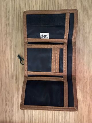 Cartera Kantik Negra y Marrón