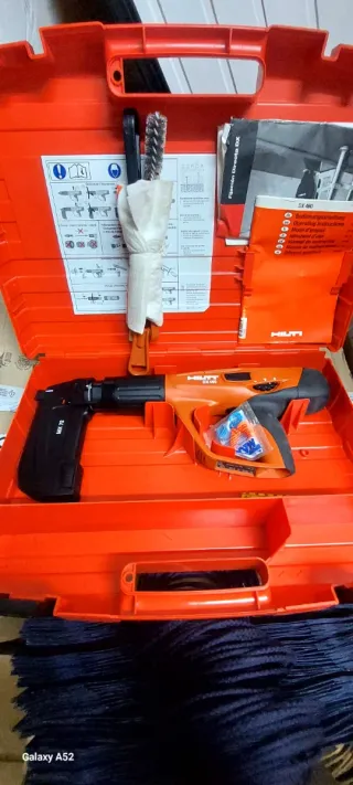 Sparachiodi Hilti DX460 + Caricatore MX72