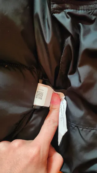 Chaqueta The North Face Negra y Amarilla