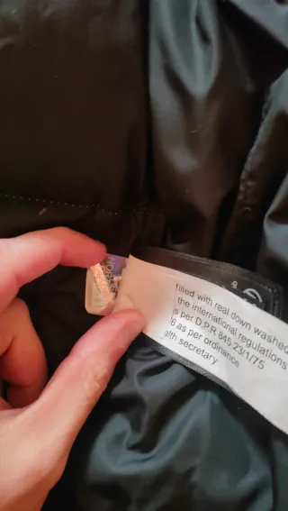 Chaqueta The North Face Negra y Amarilla