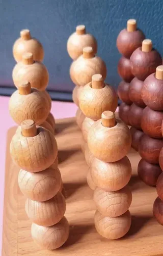 Juego 3D Cuatro en Raya Artesanal de madera