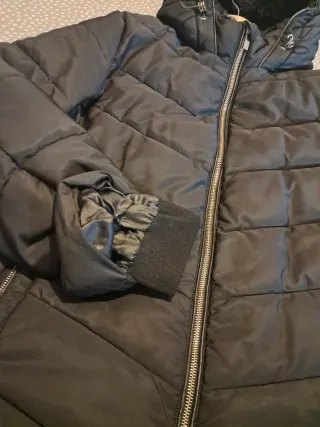 Chaqueta acolchada Zara negra