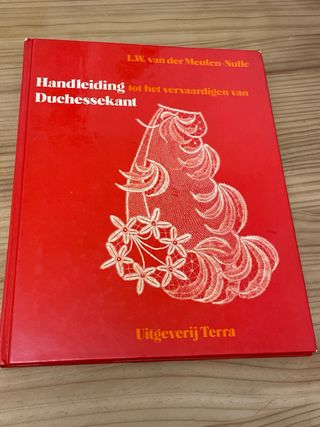 3 libros de encaje: Withof y Duquesa