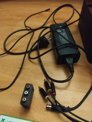 Consola Xbox 360 Negra + Accesorios