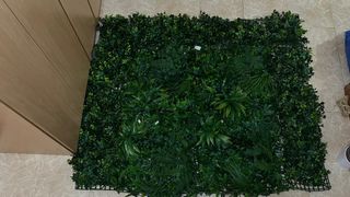 Decoración pared hojas verdes artificiales