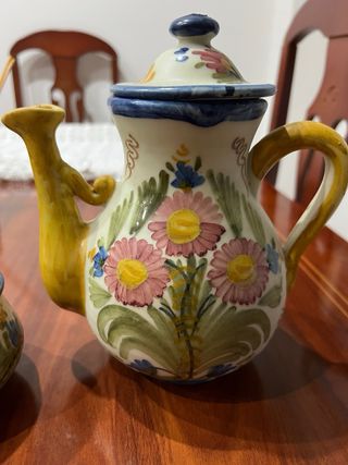 Juego de té de cerámica pintada a mano