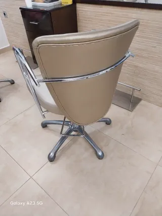 4 sillones peluquería