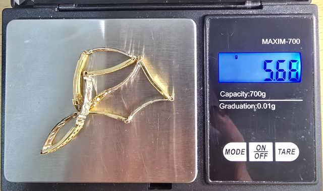 Pulsera de oro de 18k. Peso: 5.68 gr.