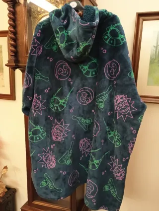 Snuddie Rick y Morty. Talla L/XL