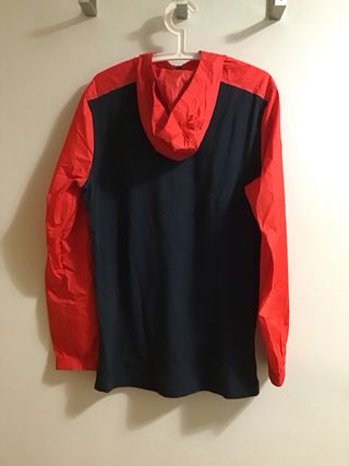 Chaqueta Under Armour Hombre Roja y Negra