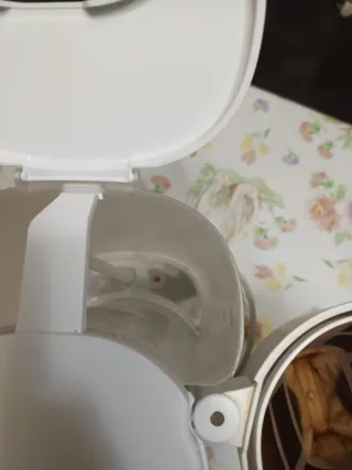 Cafetera Eléctrica Blanca