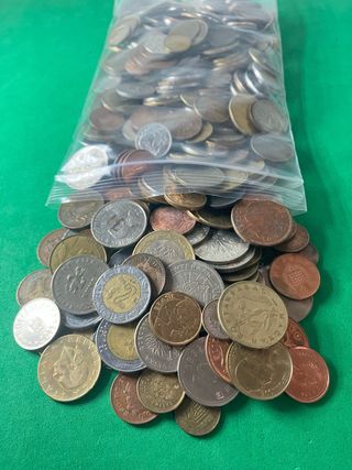 L#589 1,5 Kilos de monedas del mundo