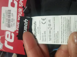 Guantes de esquí Reusch negros nuevos sin estrenar