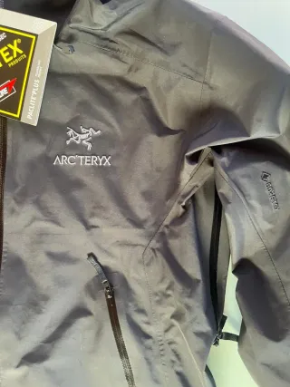 Chaqueta Arc'teryx Negra Gore-Tex