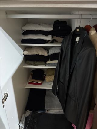 Litera con cajones y estantes