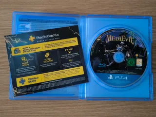 Set 3 giochi PS4: Witcher, MediEvil, FarCry