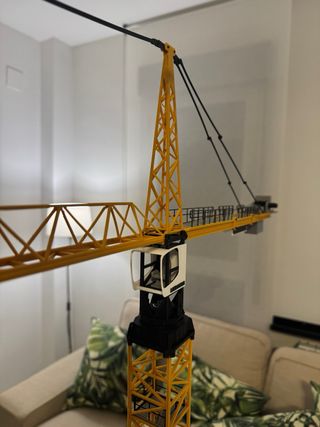 Maqueta Grúa Torre Liebherr