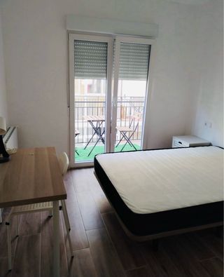 SE ALQUILA HABITACIÓN PISO NUEVO!!!!