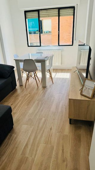 SE ALQUILA HABITACIÓN PISO NUEVO!!!!