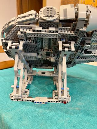 LEGO Star Wars Halcón Milenario