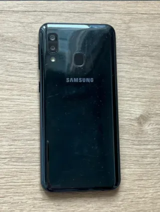 Samsung a20e