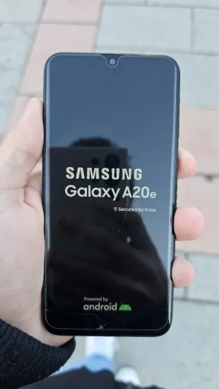Samsung a20e