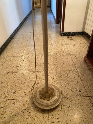 Lampara de pie