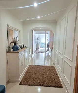 Alfombra marrón de tela