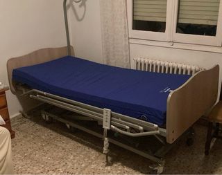 Camas articuladas individuales. Buen estado.