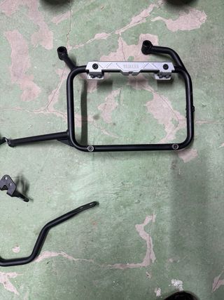 Soportes Maletas Laterales Yamaha Tenere 700
