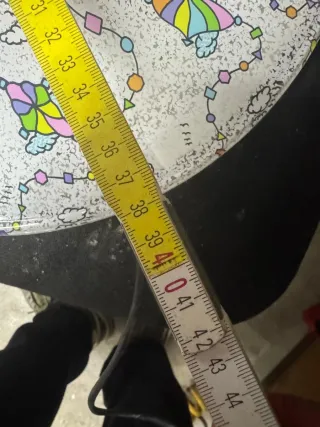 Lampadario circolare con neon