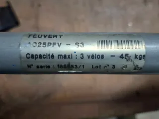 Portabicicletas portón trasero Feu Vert 3 bicis