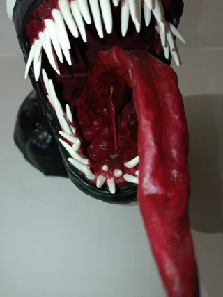 Escultura Venom Spiderman