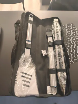 Kit Barbacoa Nuevo  Negro Más cepillo limpieza