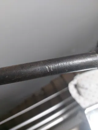 Llave de cruz para rueda de 17,19,21 y 23.