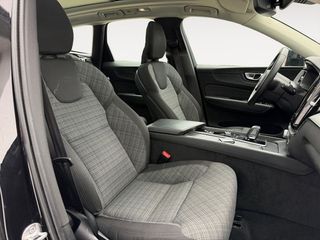 Volvo XC60 T6 Recharge Core