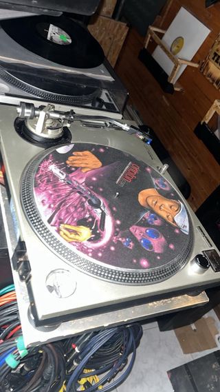 Technics SL-1200 MK2 Tocadiscos Plata