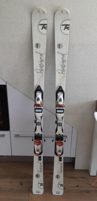 Esquís con fijaciones 153 cm