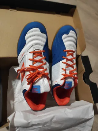 Originales me queda pequeña motivo perdí factura.