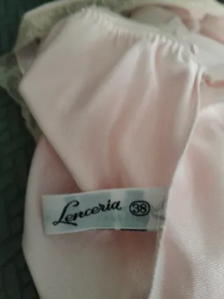 Conjunto bata y camisón rosa encaje