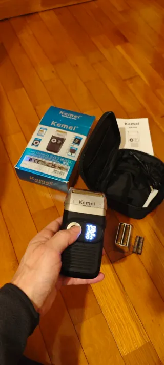 Rasoio Elettrico Kemei 2026