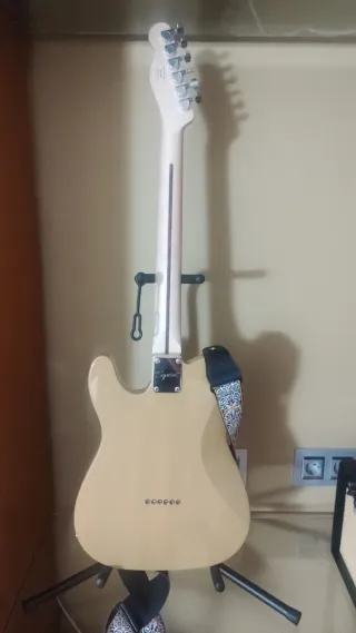 Guitarra Eléctrica Telecaster Color Butterscotch