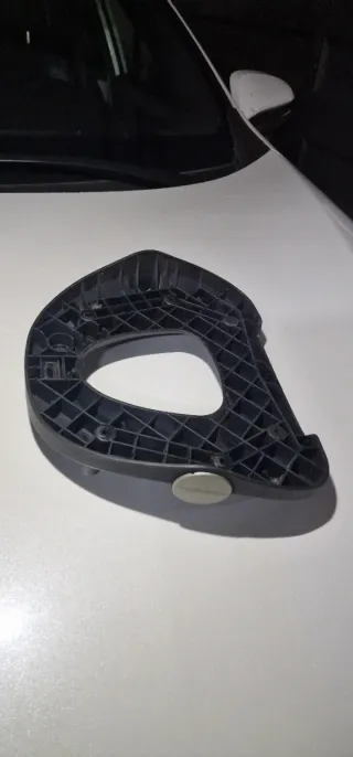 Baúl Givi 34L + Base Parrilla