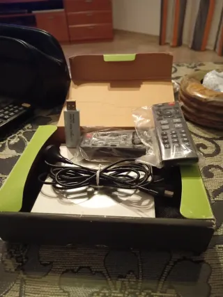 AVERMEDIA,PARA VER TDT EN PORTATIL O PC. NUEVO